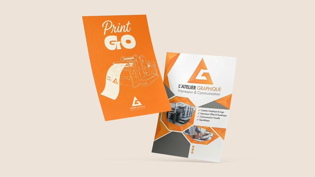 Maquette de flyers publicitaires recto verso pour l'Atelier Graphique, présentant les prestations d'impression offset, impression numérique, création graphique et signalétique